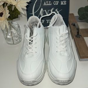 bright white brand new chunky sole sneaker